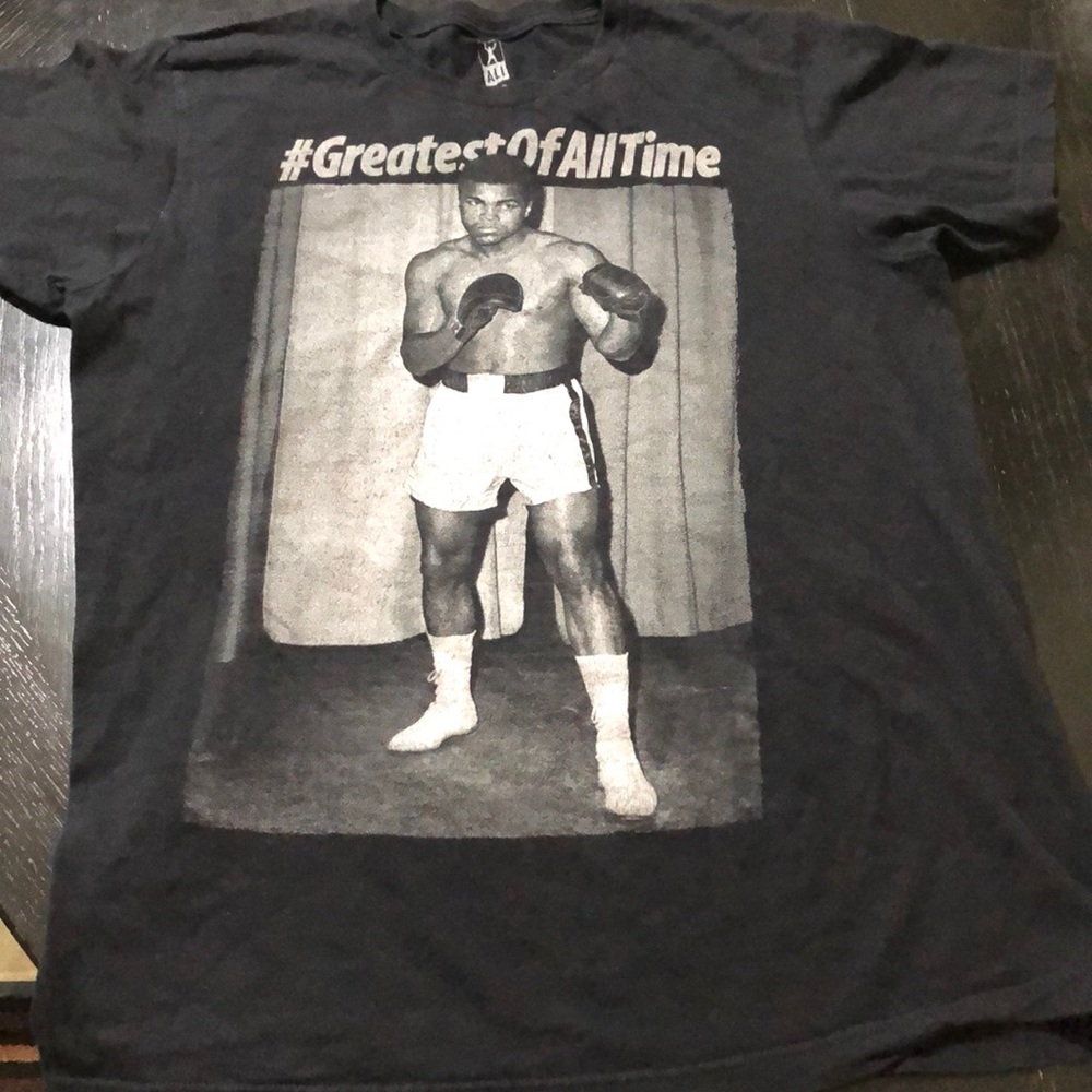 Muhammad Ali medium black t-shirt…